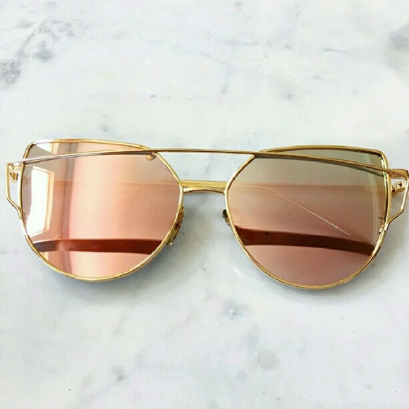 Accessories - LAST ONE"Star Struck"🌟 Rose Gold aviator Glasses
